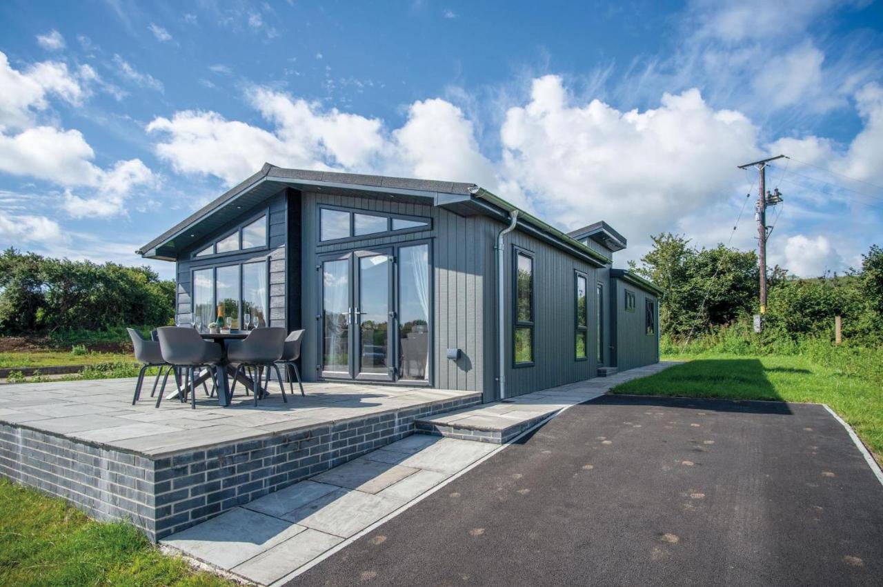 Swanlake Lodge - 3 Bedroom Holiday Home - Penally Eksteriør billede