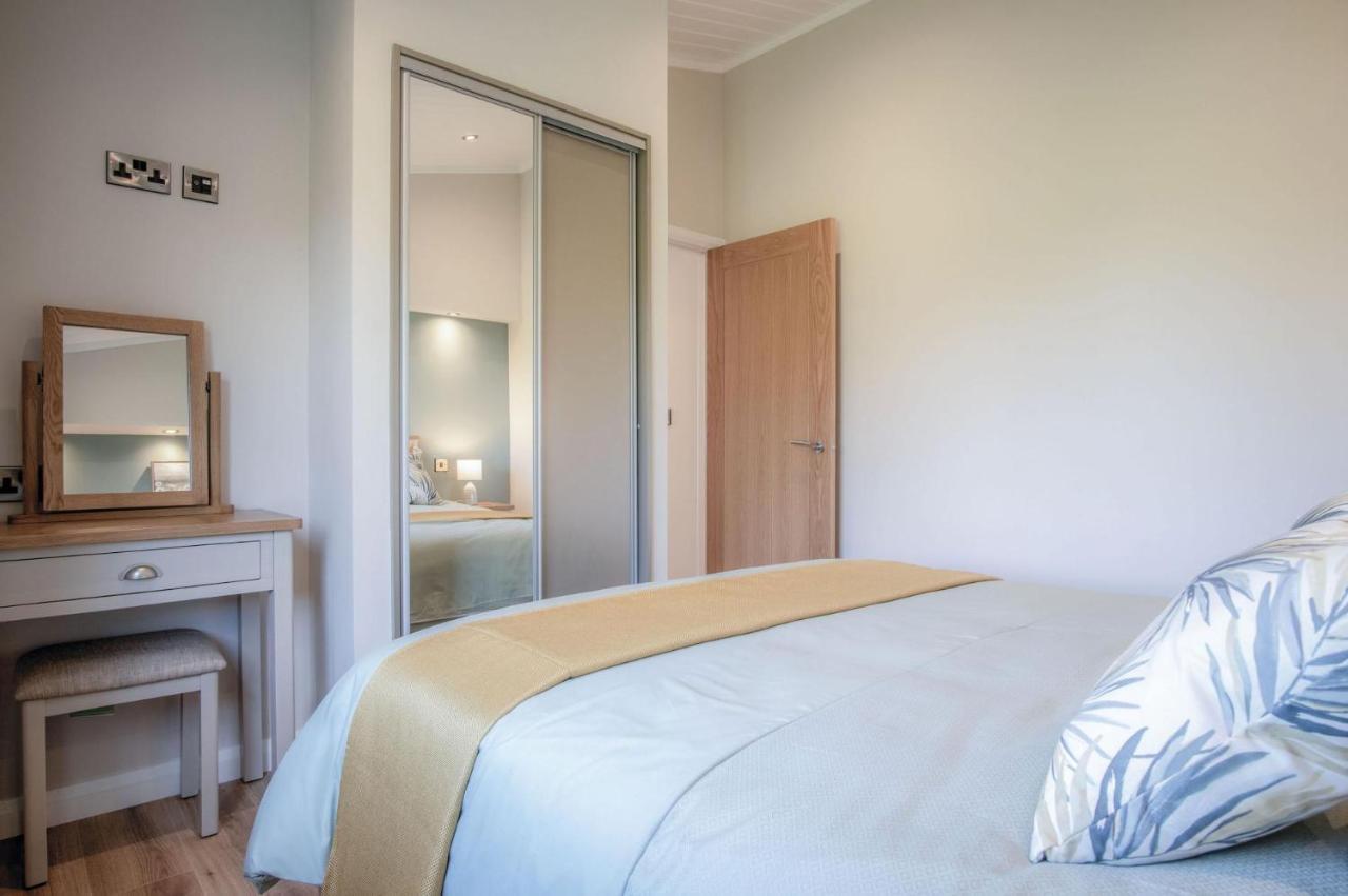 Swanlake Lodge - 3 Bedroom Holiday Home - Penally Eksteriør billede